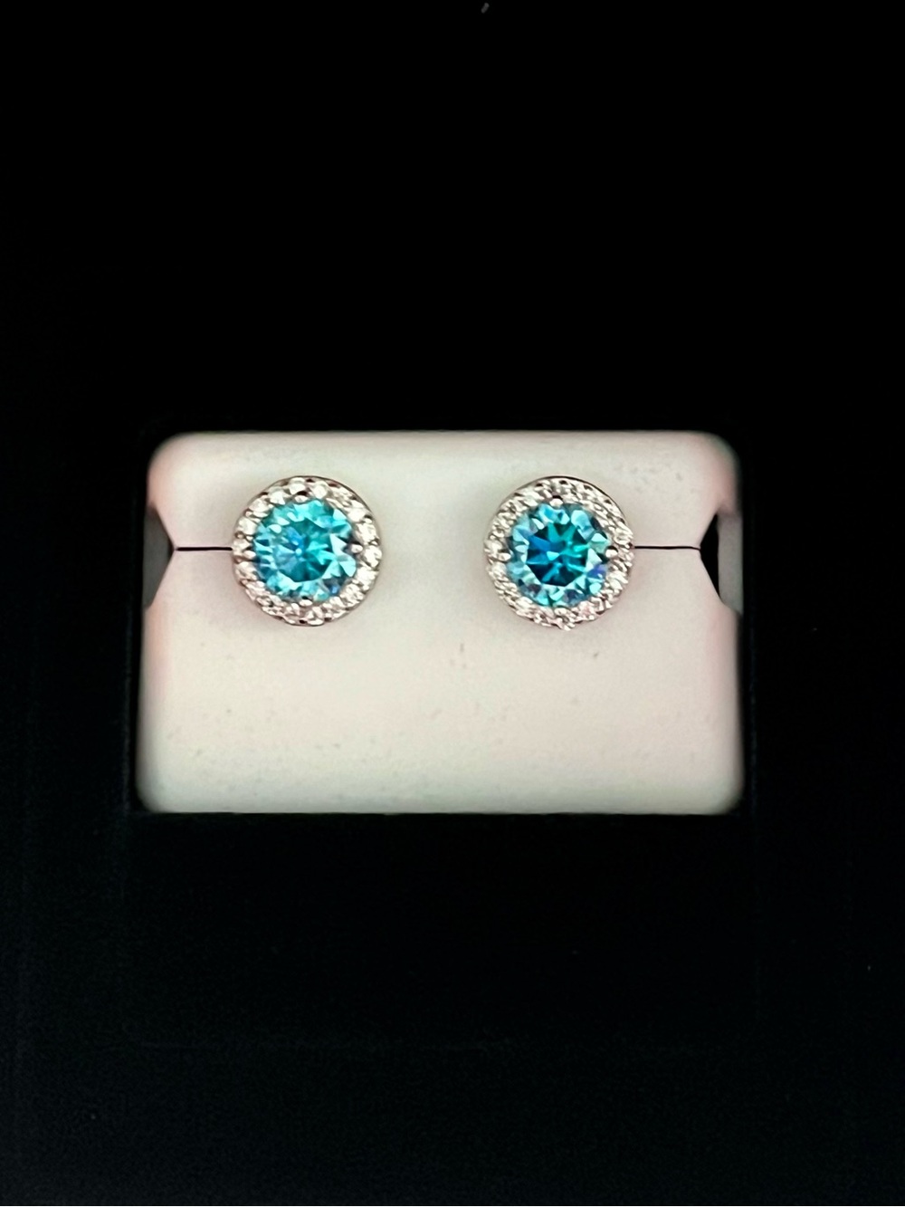 🆕 Rare Large Blue 2.25 ct Colored Moissanite Studs set in Sterling. $600 retail